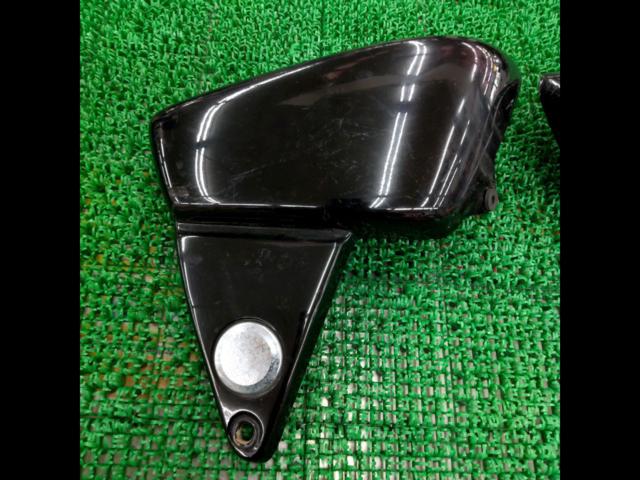 18HONDA Genuine Side Covers
Right and left
Magna 50