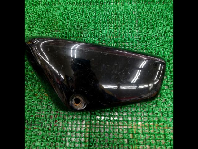 18HONDA Genuine Side Covers
Right and left
Magna 50