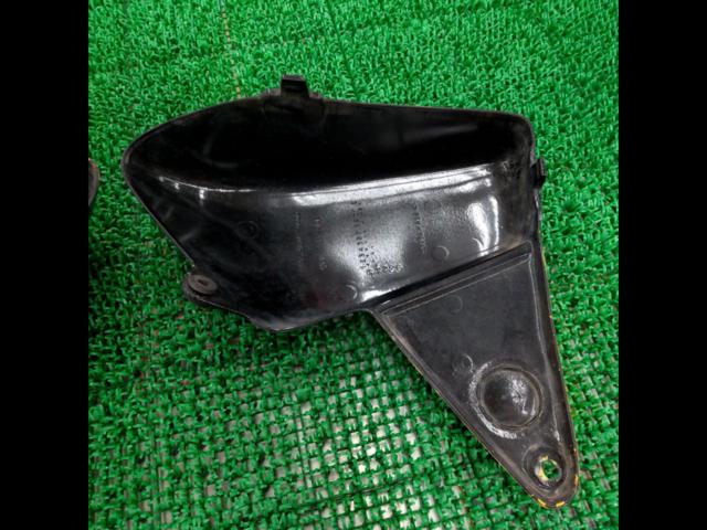 18HONDA Genuine Side Covers
Right and left
Magna 50