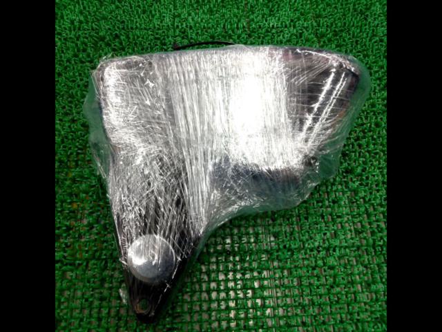 18HONDA Genuine Side Covers
Right and left
Magna 50