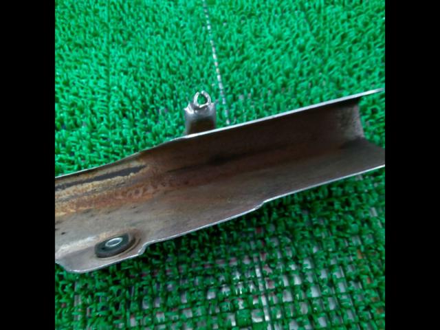 Genuine Suzuki parts
Chain guard
Glass Tracker