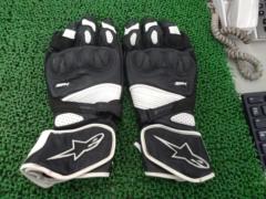 26 Alpinestars Racing Gloves
Size XL