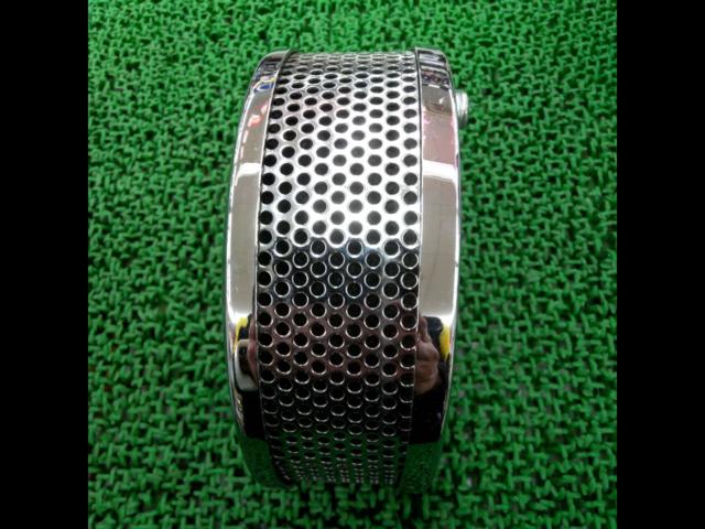 Round air cleaner (unknown manufacturer, with minor defects)
Harley-style ??