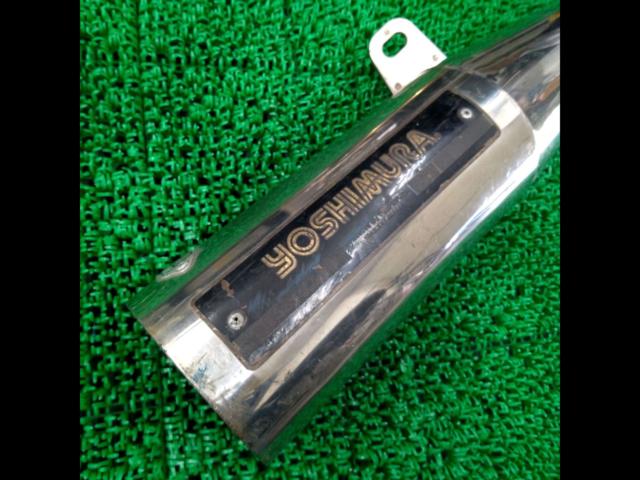 YOSHIMURA slip-on silencer
Zephyr 400