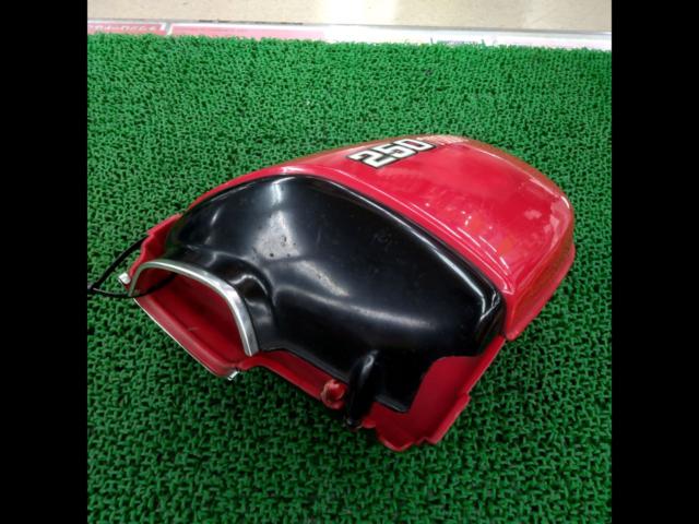 Genuine Honda side cover set (left and right)
CB250T
Hawk 2