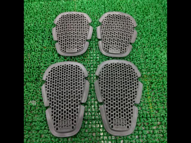 RSTaichiRS Taichi
Bike
Shoulder/elbow protectors