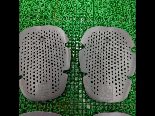 RSTaichiRS Taichi
Bike
Shoulder/elbow protectors