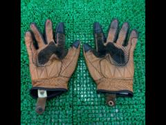Discounted DAYTONA perforated mesh leather gloves
Size L