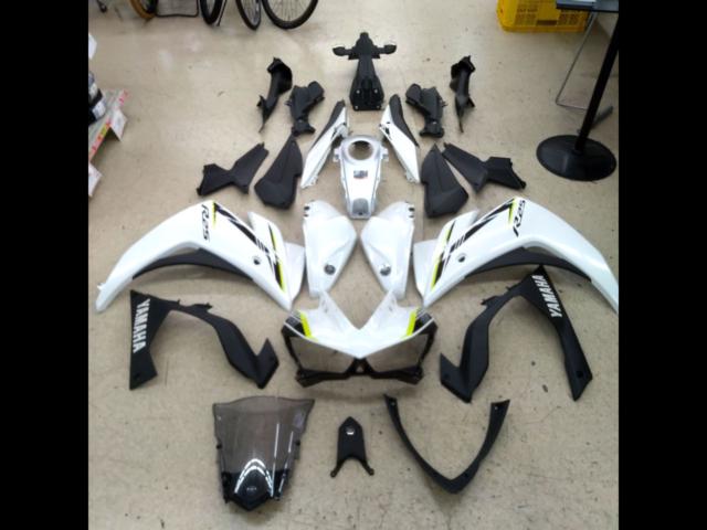 YAMAHA genuine exterior set
22-piece set
YZF-R25
2018??