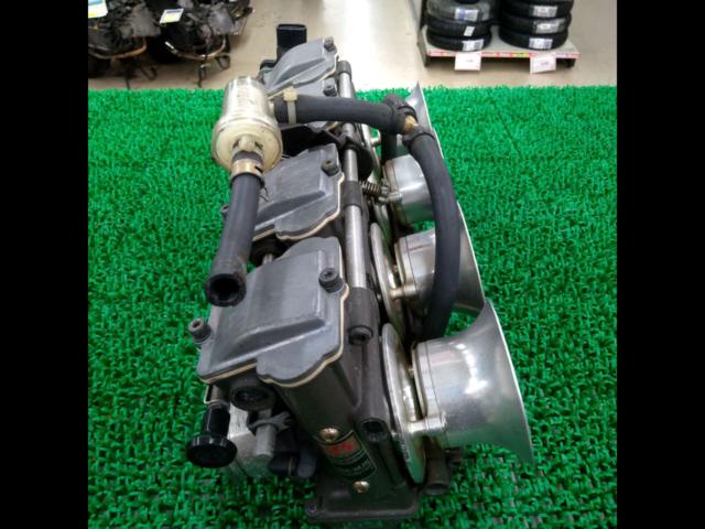 YOSHIMURATMR-MJN
36mm carburetor
77-84-77
Use at XJR1300