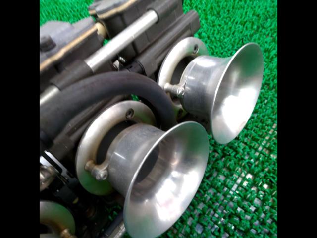 YOSHIMURATMR-MJN
36mm carburetor
77-84-77
Use at XJR1300