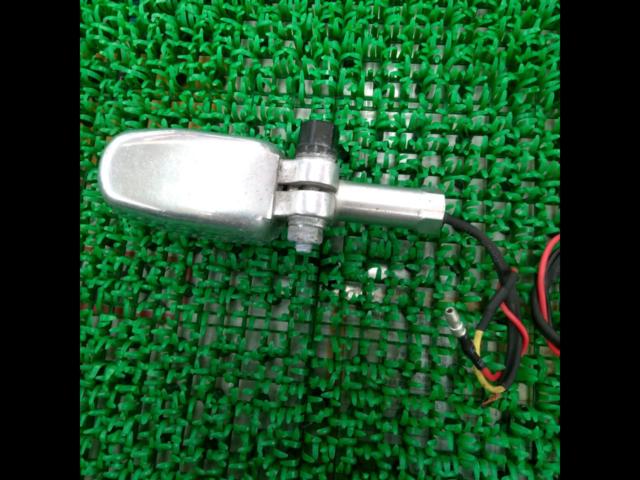 Set of 2 aluminum turn signals (manufacturer unknown)
General purpose