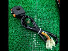 Unknown manufacturer right-side switch box
Model unknown