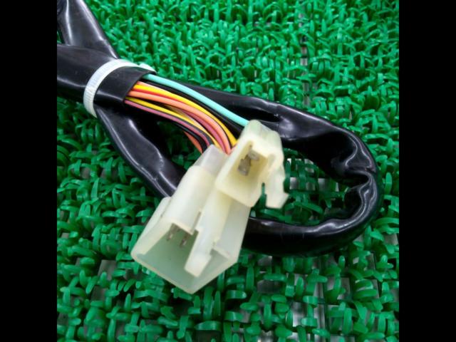 Unknown manufacturer right-side switch box
Model unknown