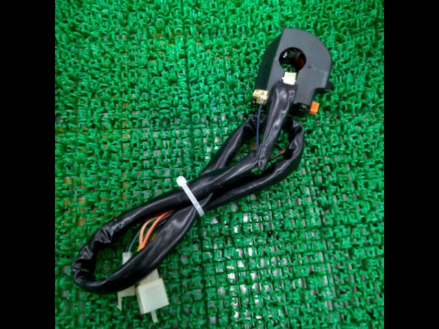 Unknown manufacturer right-side switch box
Model unknown