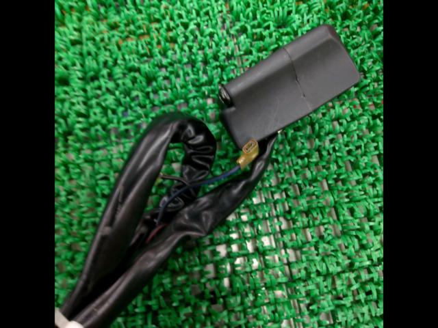 Unknown manufacturer right-side switch box
Model unknown