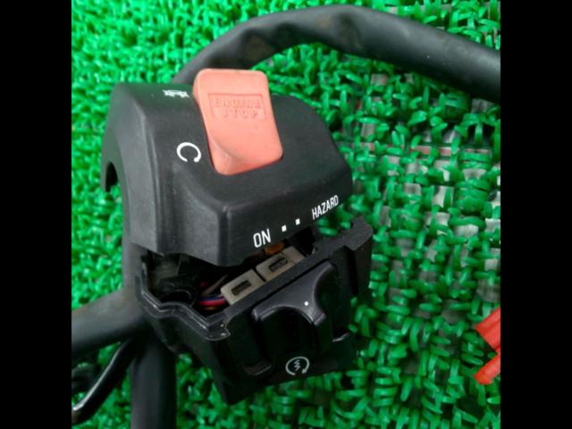 Genuine Honda Right-Side Switch Box
Model unknown