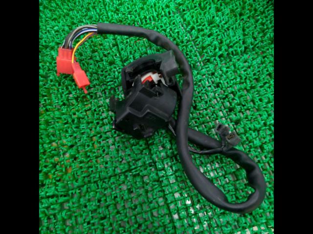 Genuine Honda Right-Side Switch Box
Model unknown