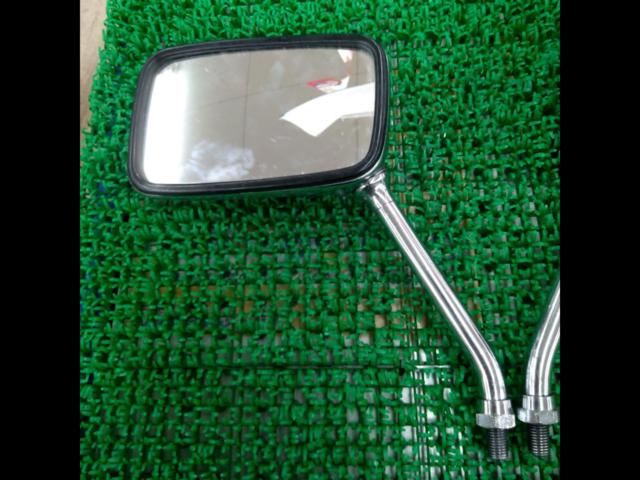 Genuine Honda mirror set (left and right)
General purpose 10mm positive screw