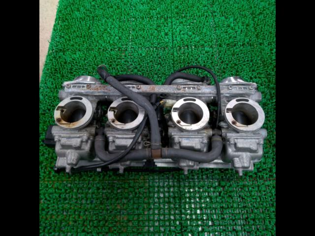 A slightly flawed genuine Honda carburetor
CB1300SF
SC40