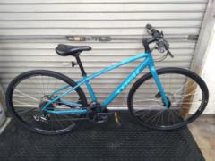 1大特価!!TREK FX2 700×35C 3×8S 前後ディスクブレーキ クロスバイク ブルー