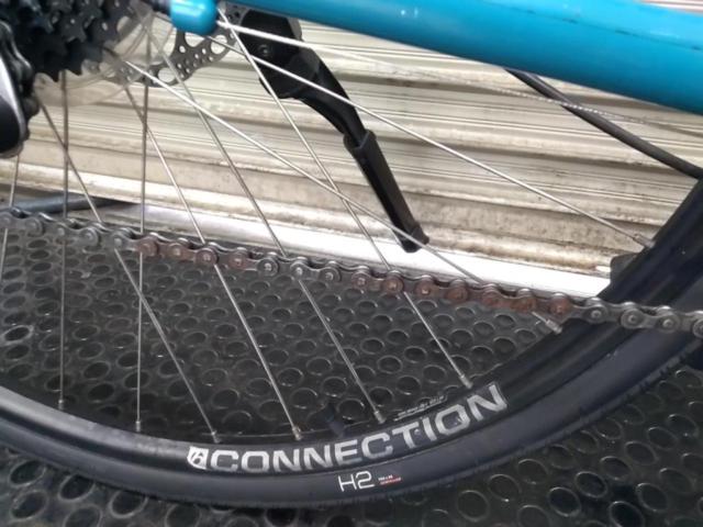 1大特価!!TREK FX2 700×35C 3×8S 前後ディスクブレーキ クロスバイク ブルー