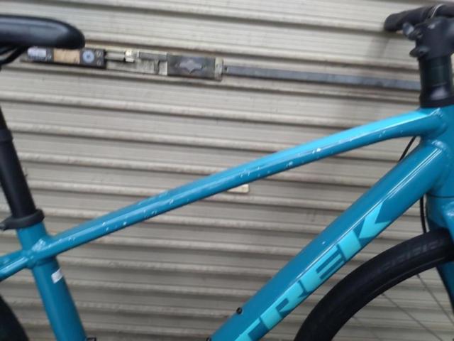 1大特価!!TREK FX2 700×35C 3×8S 前後ディスクブレーキ クロスバイク ブルー