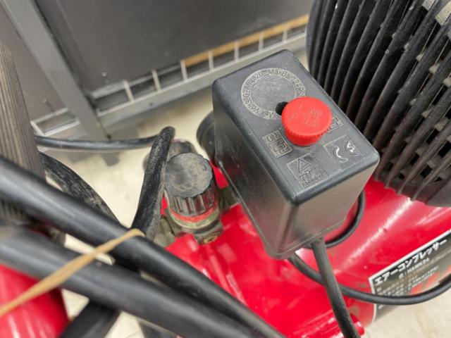 ANEST
IWATA
Air compressor
HAWK24