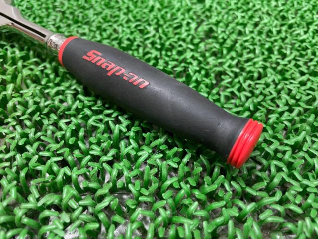 Snap-on
1/4 drive
Soft grip
Round swivel head
Ratchet
THNF72