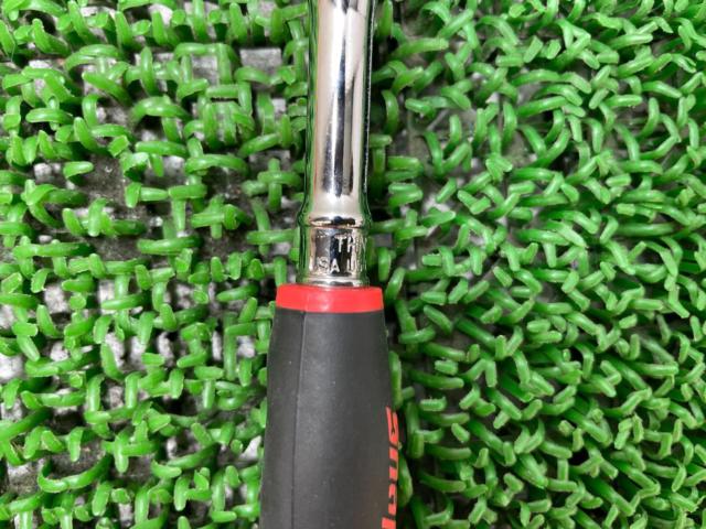 Snap-on
1/4 drive
Soft grip
Round swivel head
Ratchet
THNF72