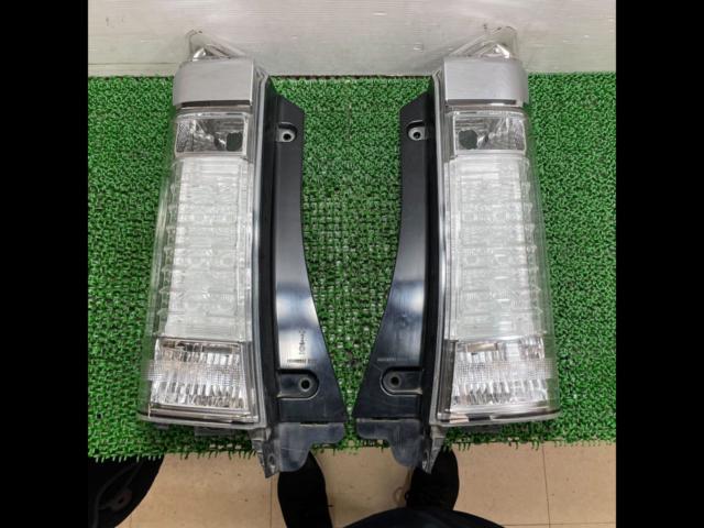 【N-BOXカスタム/JF1・JF2】HONDA純正 テールレンズ