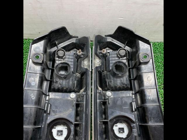 【N-BOXカスタム/JF1・JF2】HONDA純正 テールレンズ