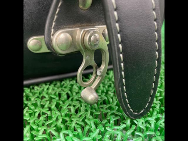 Wakeari
DEGNER
Side back
The vehicle has a tear in the body, so it is being sold as is.