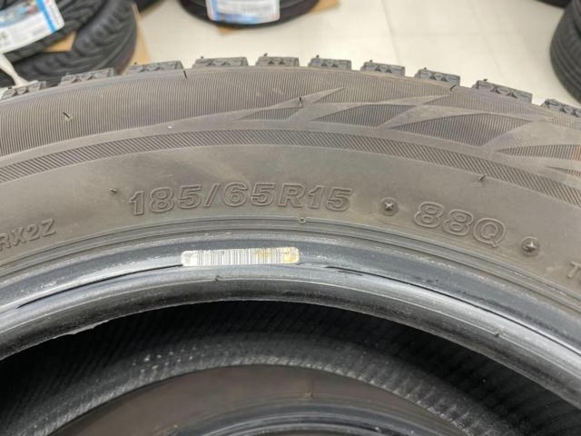 Container
BRIDGESTONE
BLIZZAK
VRX2