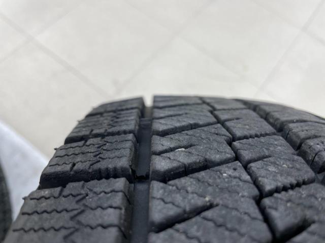 Container
BRIDGESTONE
BLIZZAK
VRX2