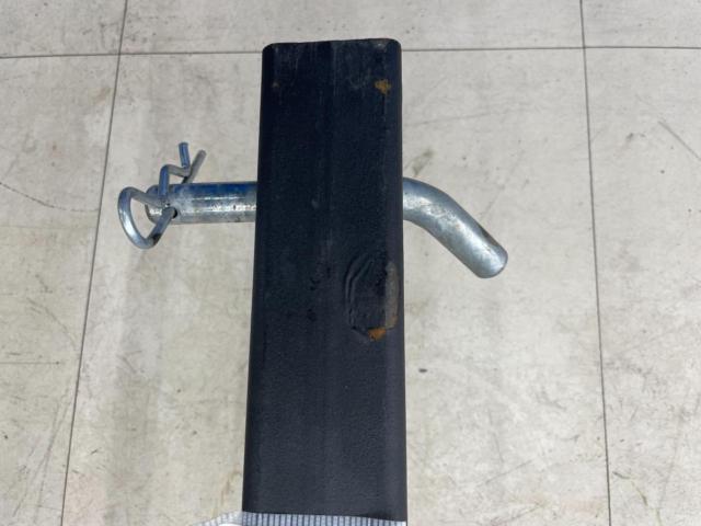 【2インチ】メーカー不明 ヒッチメンバー用 バイクキャリア