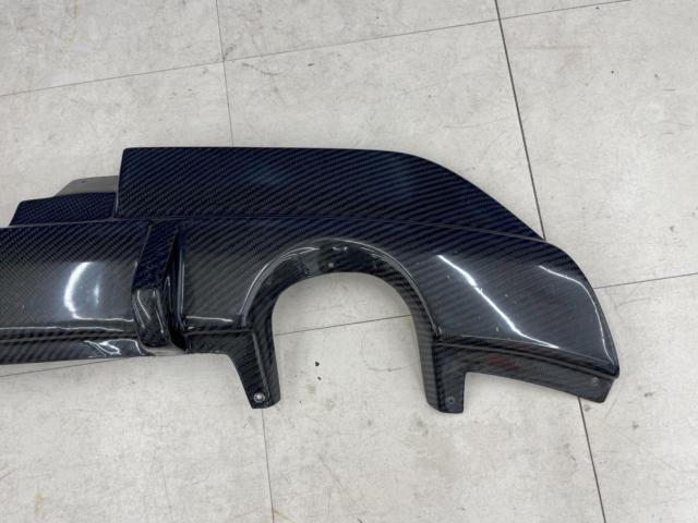 【スカイライン/CPV35】メーカー不明 カーボンディフューザー