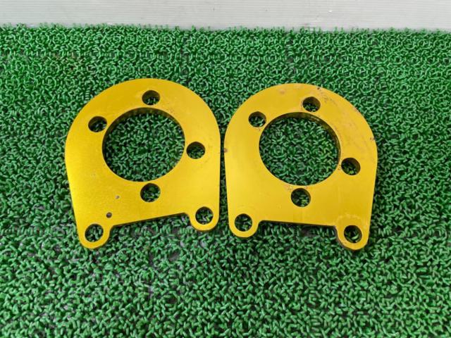 Prius/30 series, manufacturer unknown
Camber plates
3 degrees