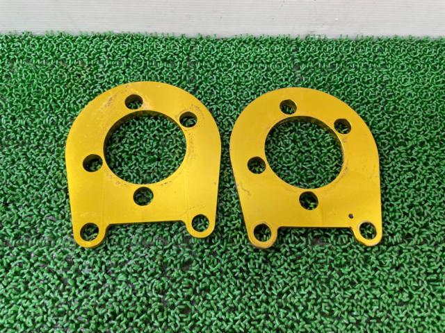 Prius/30 series, manufacturer unknown
Camber plates
3 degrees