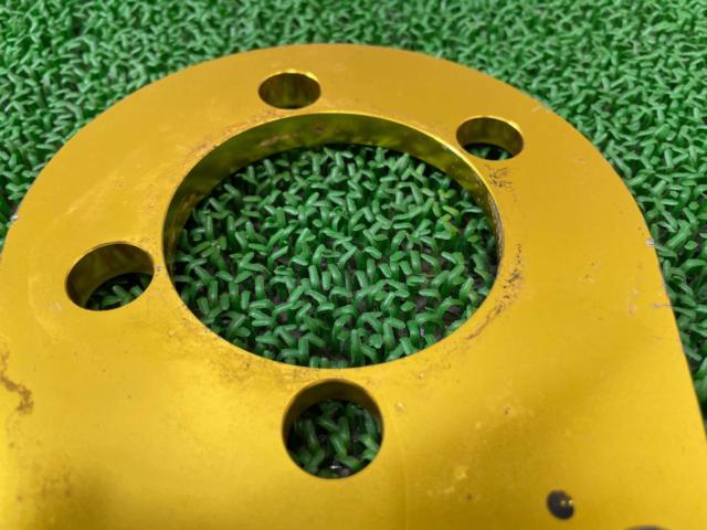 Prius/30 series, manufacturer unknown
Camber plates
3 degrees