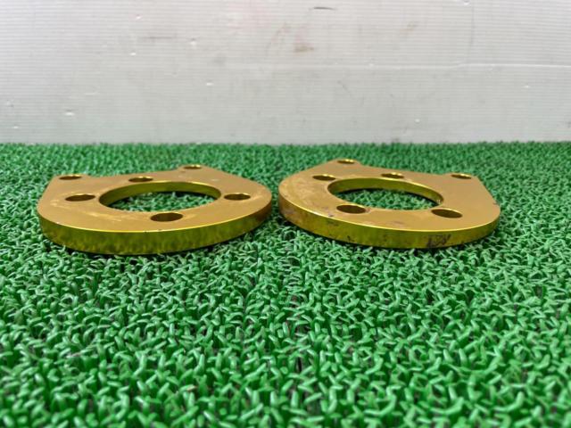 Prius/30 series, manufacturer unknown
Camber plates
3 degrees