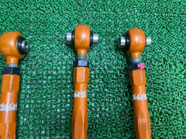 Crown/Crown Majesta/Mark X SKID
RACING
Rear
Upper
Camber
Arm
Set
Adjustable
Pirro