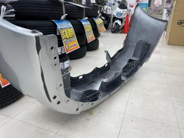 Toyota genuine parts for Prius/30 series
Rear bumper