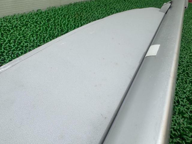 Toyota genuine parts for Prius/30 series
Tonneau cover