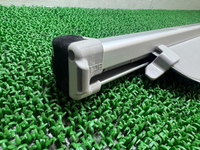 Toyota genuine parts for Prius/30 series
Tonneau cover