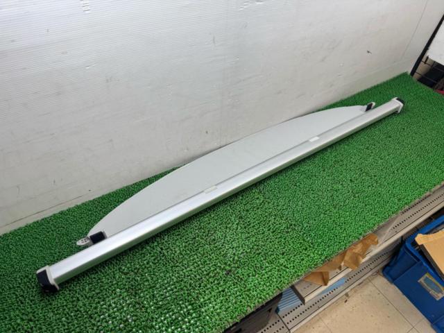 Toyota genuine parts for Prius/30 series
Tonneau cover