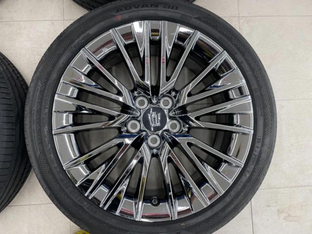 TOYOTA クラウン/220系 Gエグゼクティブ 純正ホイール  + YOKOHAMA ADVAN dB V553 E+