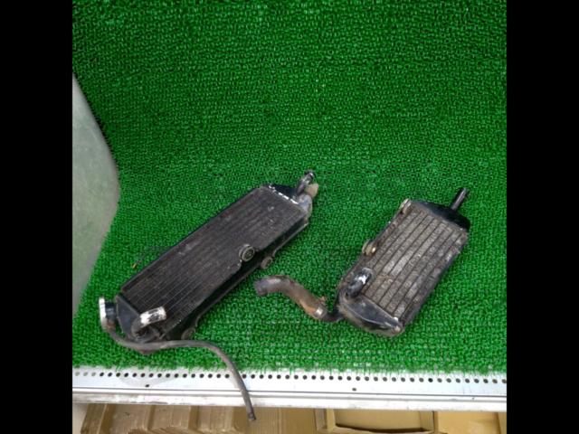 SUZUKI
TS125/model/year unknown
Genuine radiator
Right and left