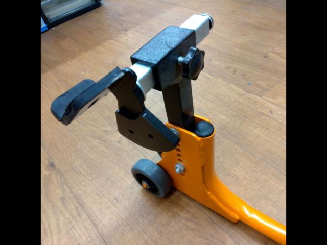 DAYTONA Rear Maintenance Stand