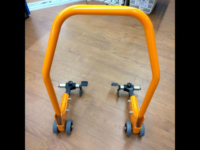 DAYTONA Rear Maintenance Stand